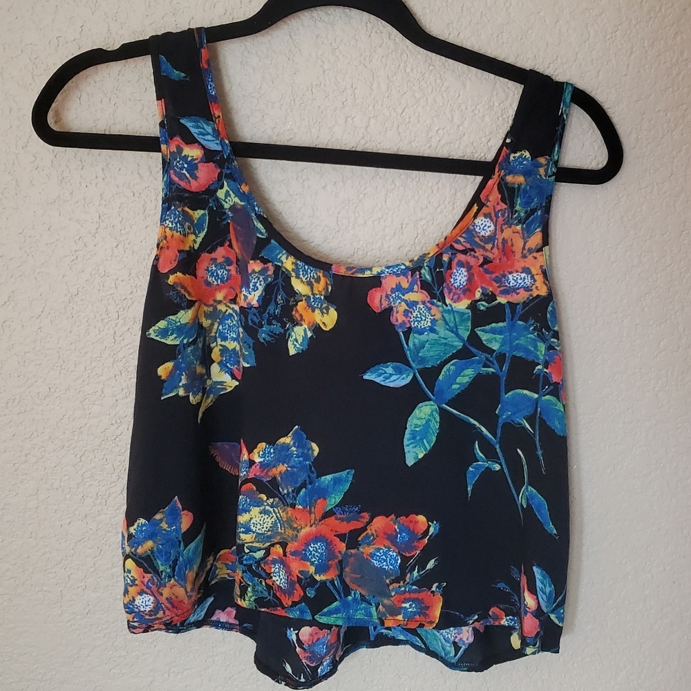 Full Tilt Black Tropical Floral Crop Tank Tie Back